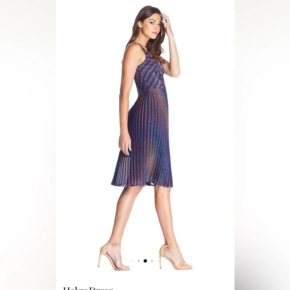 Dress the Population Haley Metallic Cobalt Pleated Chevron Dress Medium - Picture 4 of 12